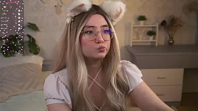 Oliiloli from StripChat