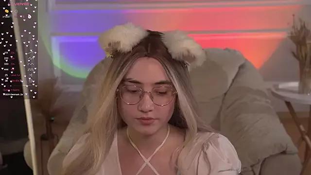 Oliiloli from StripChat