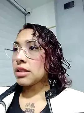 Olivejoness from StripChat is Freechat