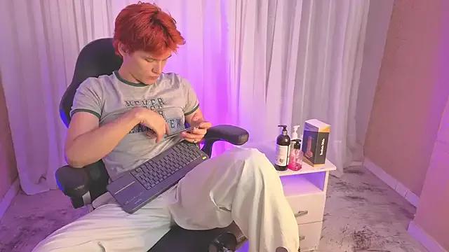 Try our streaming cams variety and talk on a personal level with our adorable girls streamers, showing off their bountiful shapes and dildos.