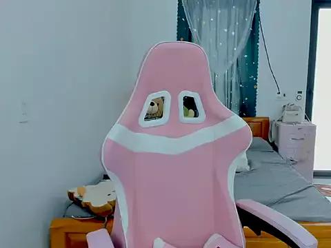 Olivia-Babe from StripChat is Freechat