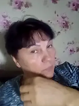 OliviaaSkyy from StripChat is Freechat