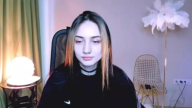 olivianorton from StripChat is Freechat