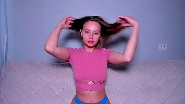 OliviaReece from StripChat is Freechat