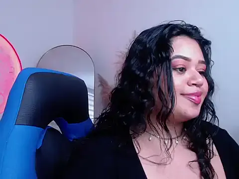 oliviia_cute from StripChat is Freechat