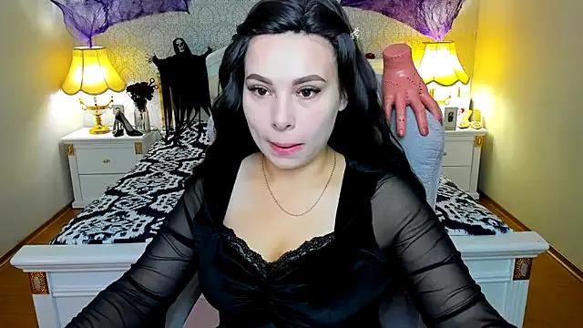 OmniaSher from StripChat is Freechat