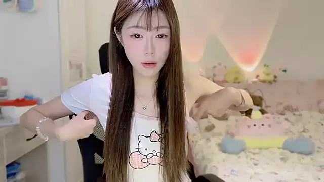 Onecutelittle from StripChat is Freechat