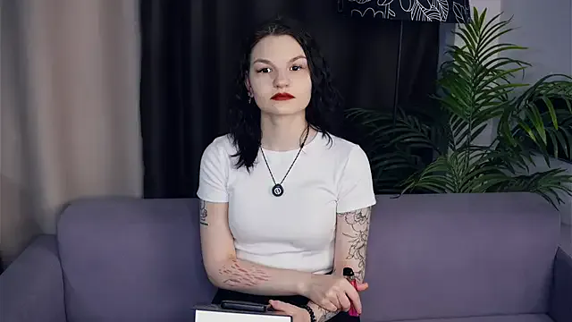 OnitaSkare from StripChat is Freechat