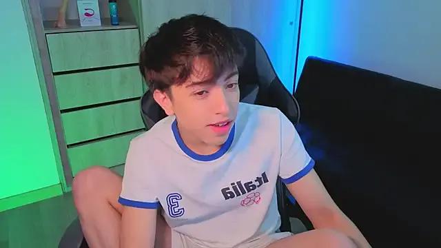 Onlinenico from StripChat