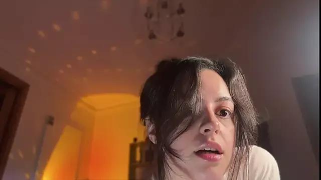 OohBunny from StripChat is Freechat
