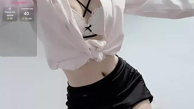 OOOm-oo from StripChat