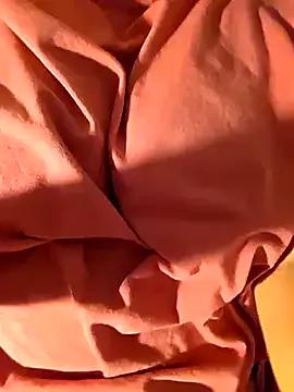 OopsImHot from StripChat