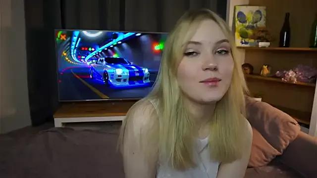 Try our streaming cams variety and talk on a personal level with our adorable girls streamers, showing off their bountiful shapes and dildos.