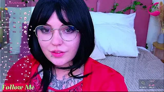 Ori_Myers from StripChat is Freechat