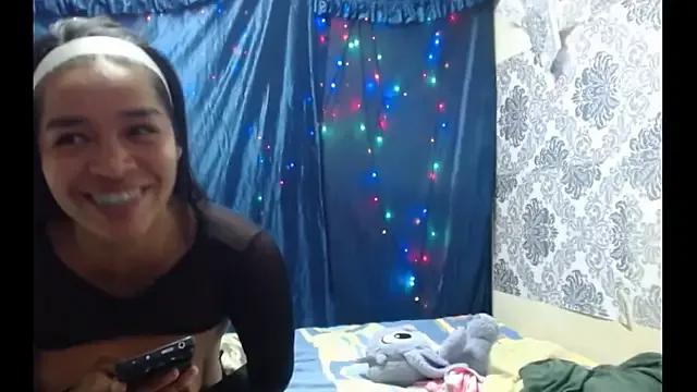 oriana02_gonzales from StripChat is Freechat