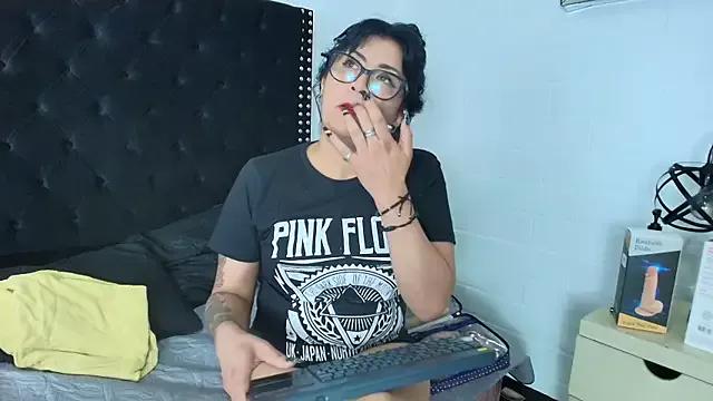Oriana_82 from StripChat is Freechat