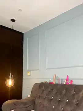 Orianabluee_ from StripChat is Freechat