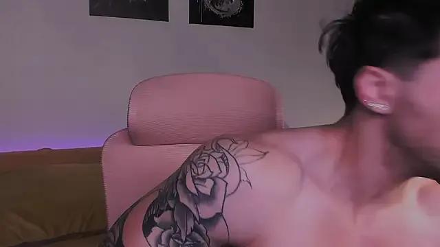 Oscar_Miller_ from StripChat is Freechat