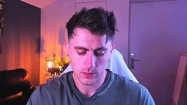 Oscar_Miller_ from StripChat is Freechat