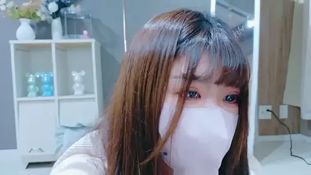 oto-X-cup on StripChat 