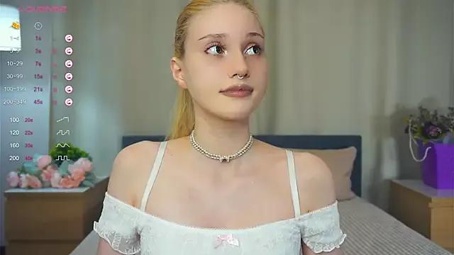 OttilieHeckIer from StripChat is Freechat