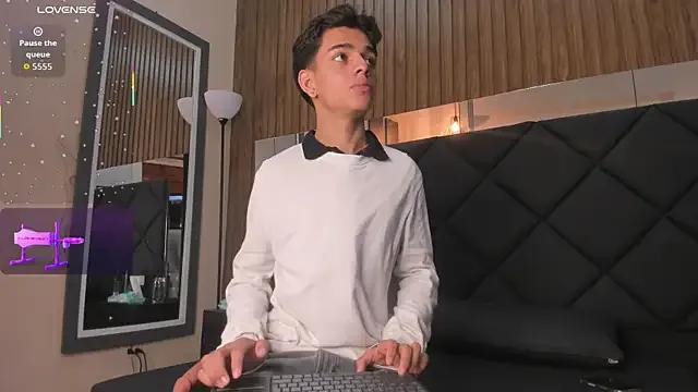 owen__johnson from StripChat is Freechat