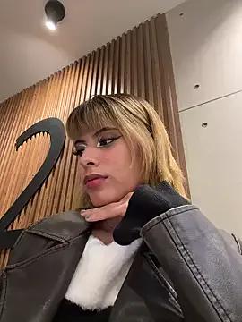 Try our streaming cams variety and talk on a personal level with our adorable girls streamers, showing off their bountiful shapes and dildos.