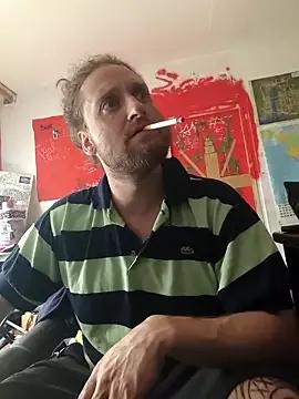 Ozomitro from StripChat