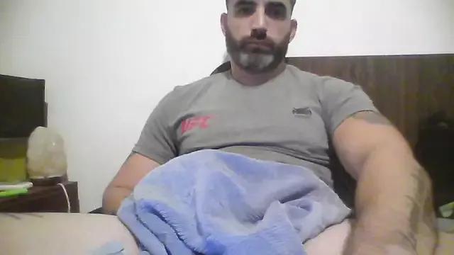 ozzypsico13 from StripChat