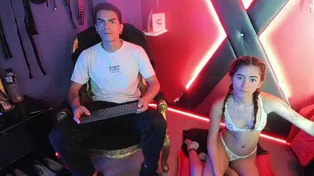 PaiinLovers from StripChat