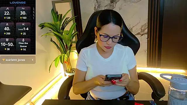 Try our streaming cams variety and talk on a personal level with our adorable girls streamers, showing off their bountiful shapes and dildos.