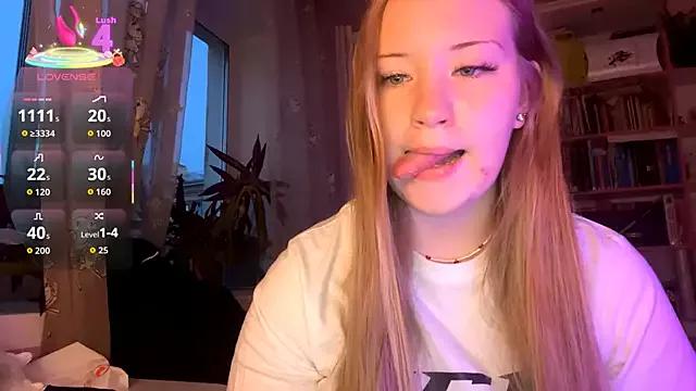 PandaFluff from StripChat