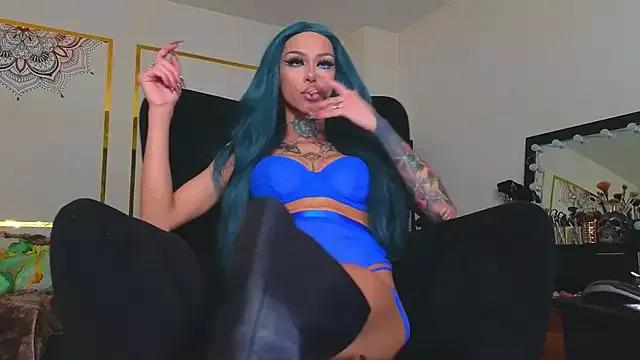 Try our streaming cams variety and talk on a personal level with our adorable girls streamers, showing off their bountiful shapes and dildos.