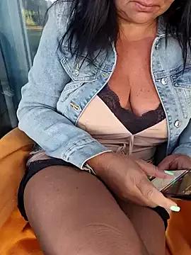 Papillondenuit12345 from StripChat