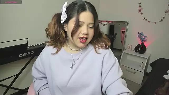 Try our streaming cams variety and talk on a personal level with our adorable girls streamers, showing off their bountiful shapes and dildos.