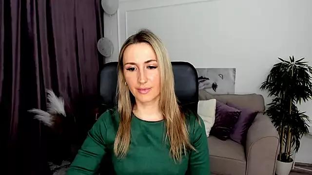 PassionGlow from StripChat