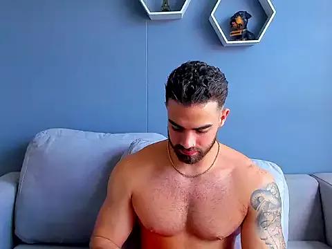 Paul_Phoenix from StripChat is Freechat