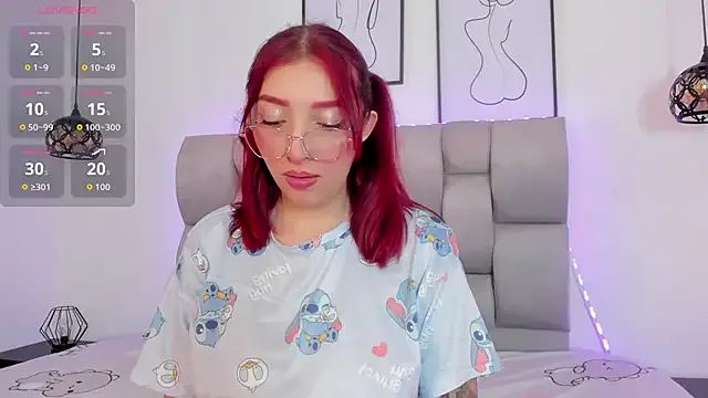 paulina_881 from StripChat is Freechat