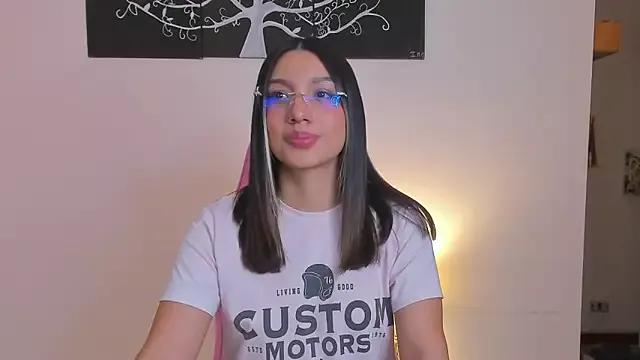 paulina_ferrer from StripChat is Freechat