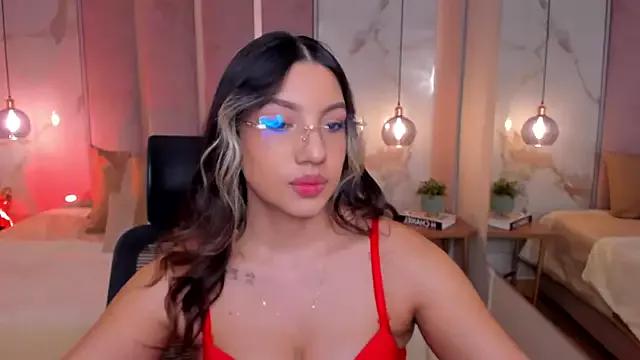 paulina_ferrer from StripChat is Freechat