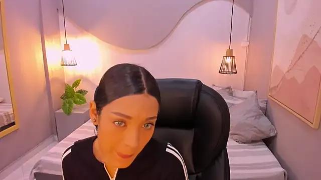 Paulina_ortiz from StripChat is Freechat