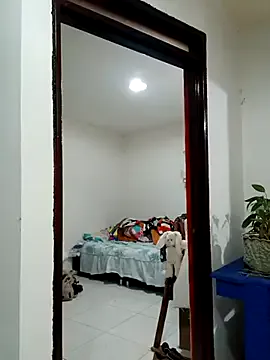 PaulinaLondra2 from StripChat is Freechat