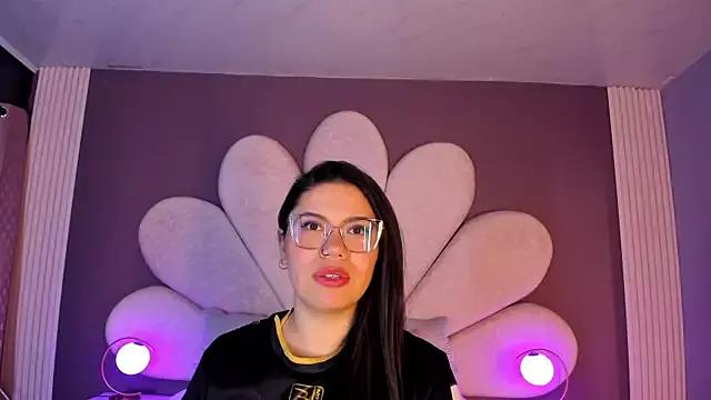 PaytonHills from StripChat is Freechat