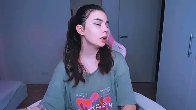 peaachybabe__ from StripChat