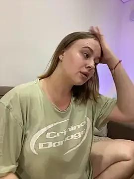 PearlGleam from StripChat is Freechat
