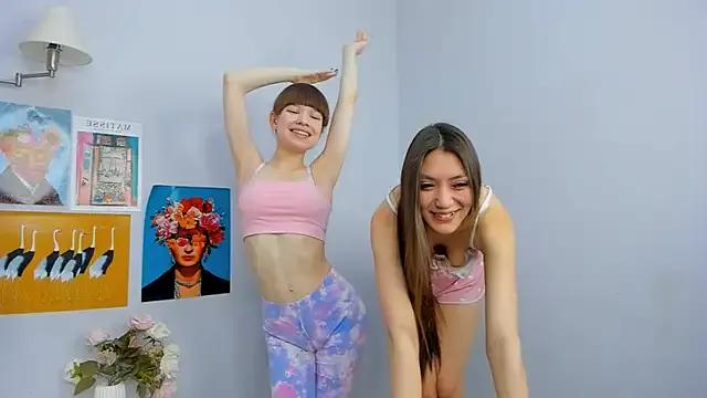 PearlMystic from StripChat is Freechat