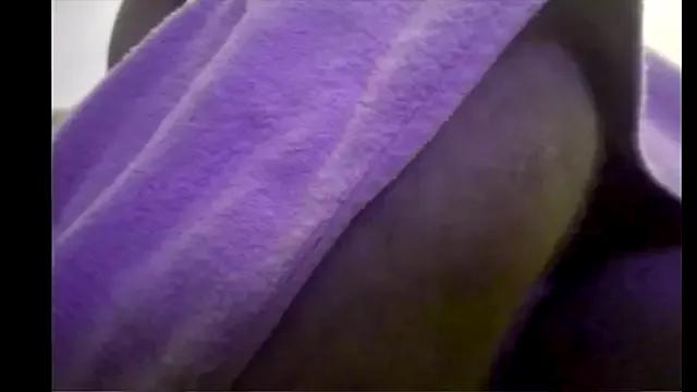 Pegg-fist-me from StripChat