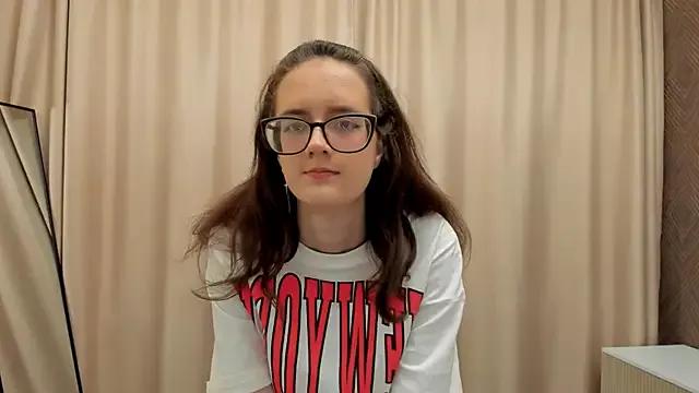 PeggyBagg from StripChat