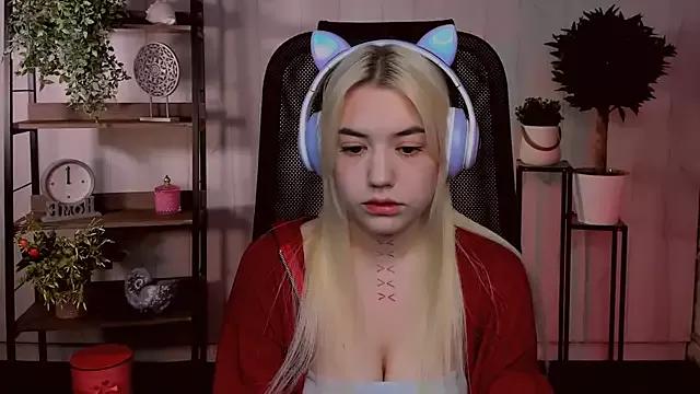 PeggyWood_ from StripChat is Freechat