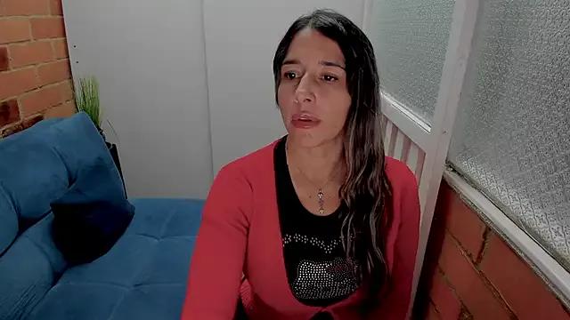 Penelope47 from StripChat
